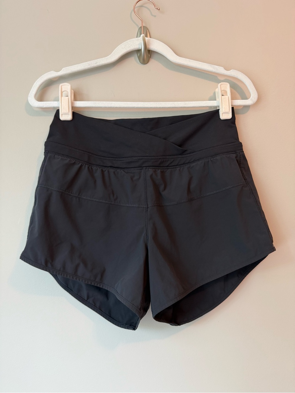 lululemon Run: Pace Short Black High Rise Running Shorts Sz 4